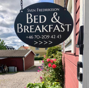 Гостиница Sven Fredriksson Bed & Breakfast  Норртелье